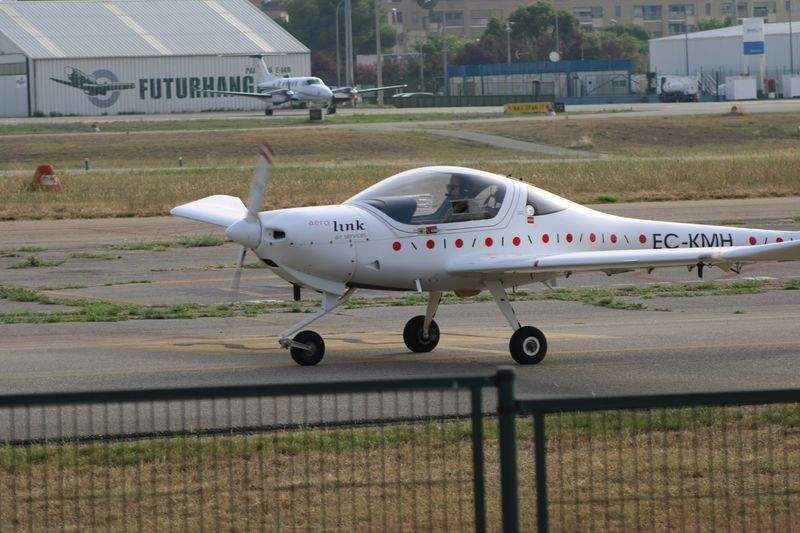 宇宙機器向け構造部品の製造